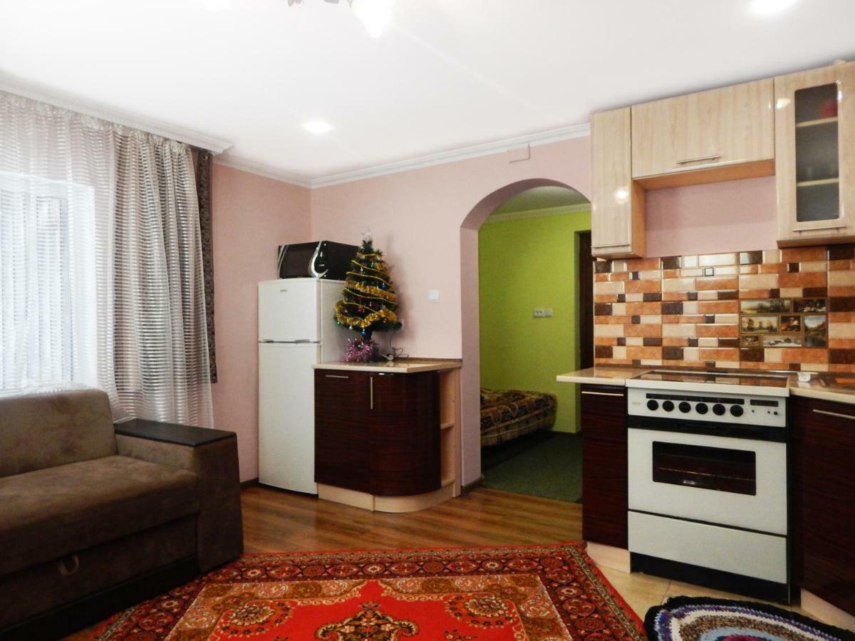 Cottage Svitanok Lopushnoye 外观 照片
